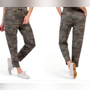 Splendid Camouflage Joggers - Super Comfortable - Size Small